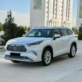 Toyota Highlander 2022