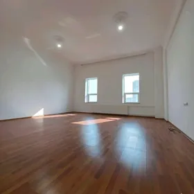 🪬Подвойская,6этаж,3ком,178м²