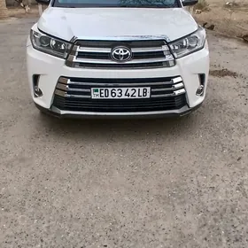 Toyota Highlander 2018