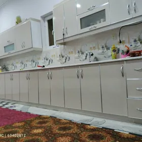 Mebel kuhni garnitur