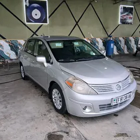 Nissan Versa 2009