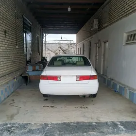 Toyota Camry 2000
