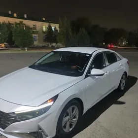 Hyundai Elantra 2021