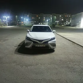 Toyota Camry 2022