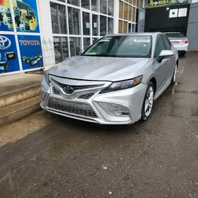 Toyota Camry 2022