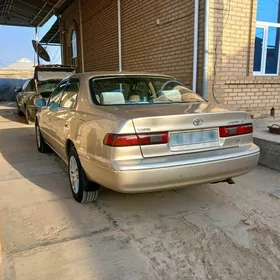 Toyota Camry 1999