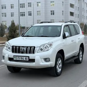 Toyota Land Cruiser Prado 2011