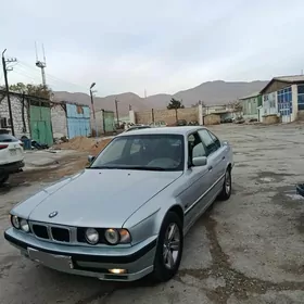 BMW 525 1990