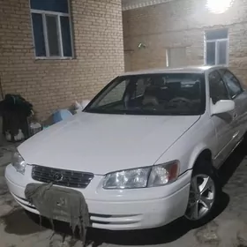 Toyota Camry 1998