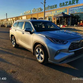 Toyota Highlander 2023