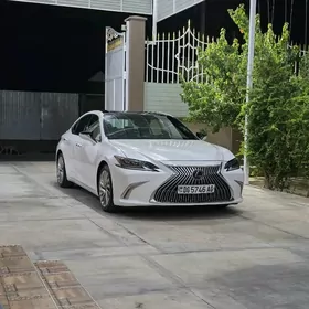 Lexus ES 350 2019