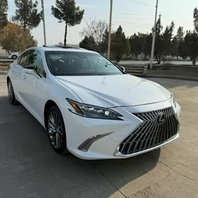 Lexus ES 350 2022