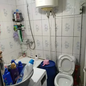 сатлык жай 1ком 2этаж  3 мик