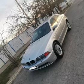 BMW E39 1999