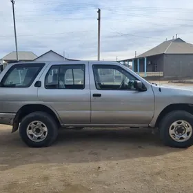 Nissan Pathfinder 1998