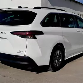 Toyota Sienna 2021