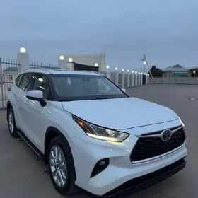 Toyota Highlander 2022