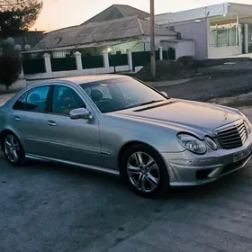 Mercedes-Benz E320 2002