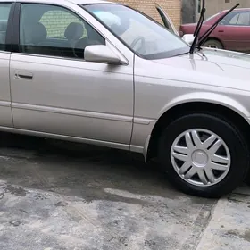 Toyota Camry 1999