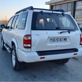 Nissan Pathfinder 2002