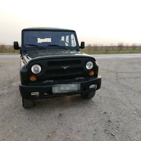 UAZ 469 2005