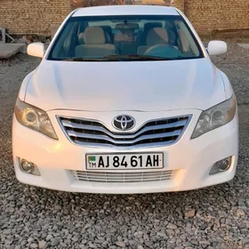 Toyota Camry 2010