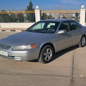 Toyota Camry 1999