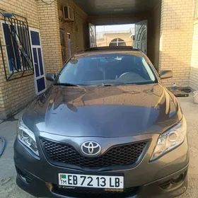 Toyota Camry 2010