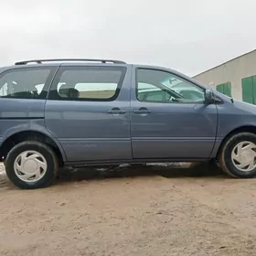Toyota Sienna 1998