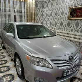 Toyota Camry 2010