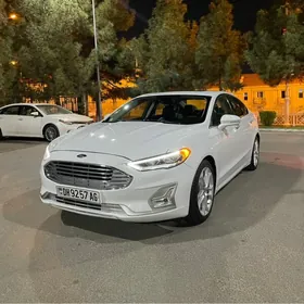 Ford Fusion 2020