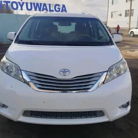 Toyota Sienna 2013