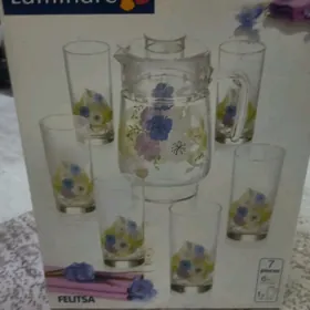 Графин со стаканами