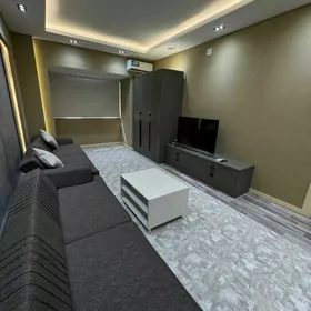 MIR 4 9/5 ET 2 KOMNAT EWRO