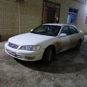 Toyota Camry 2000