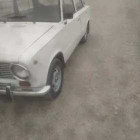 Lada 2104 1982