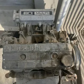 двигатель митсубиси шариот