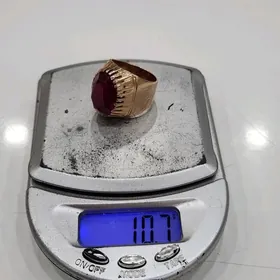 gyzyl borçka ýüzük