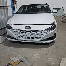 Hyundai Elantra 2020