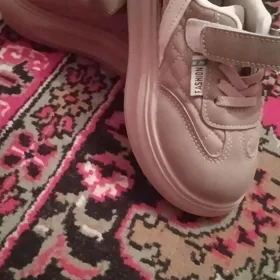 детский обувь