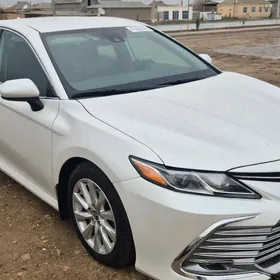 Toyota Camry 2020
