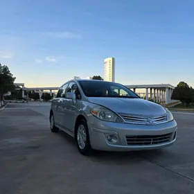 Nissan Versa 2012