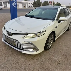 Toyota Camry 2024