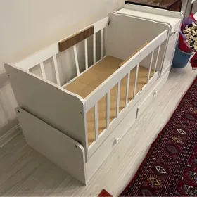 детская кроватка