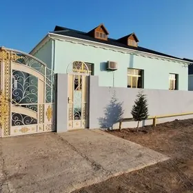 Satlyk howly jay 8 komnat jay