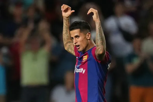 «Барселона» во второй раз арендовала Канселу, «Аякс» – сына Ибрагимовича: новые трансферы