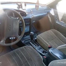 Hyundai Sonata 1996