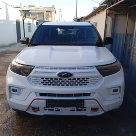 Ford Explorer 2022