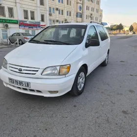 Toyota Sienna 2000