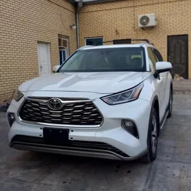Toyota Highlander 2020